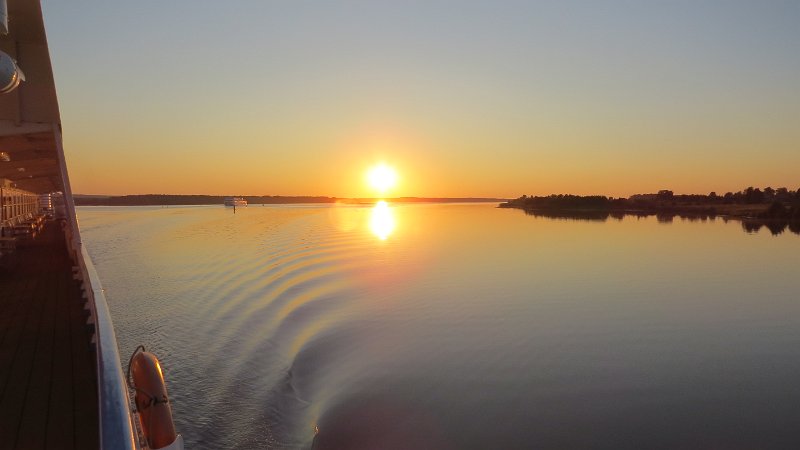 F (4) Sunset on the Volga-Baltic canal.JPG
